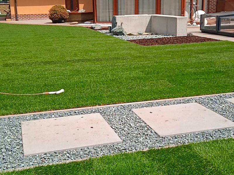 zahrady a nádvoří STAVBY ŠESTÁK