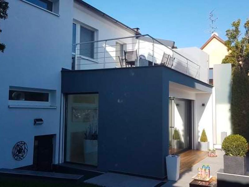 zahrady a nádvoří STAVBY ŠESTÁK