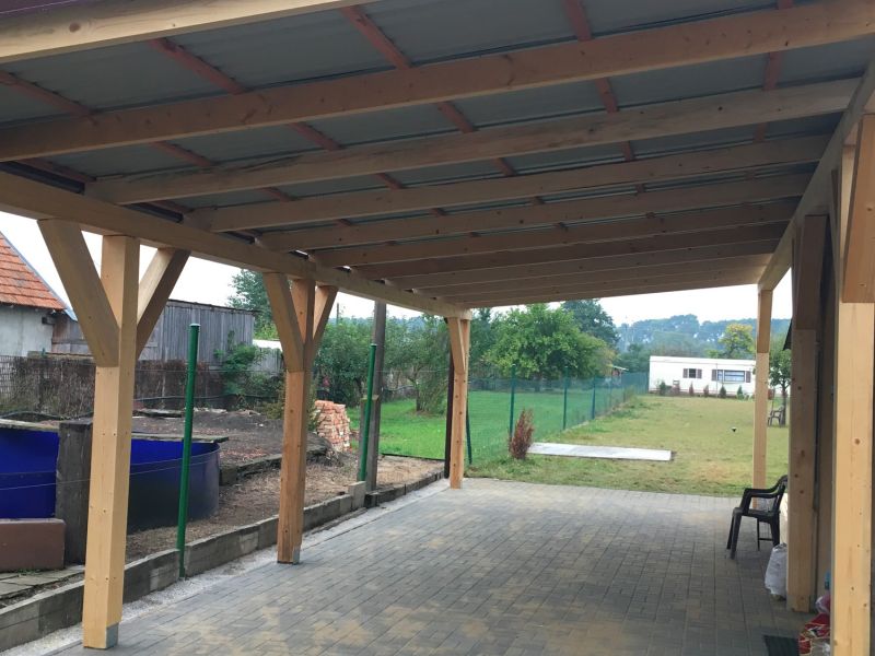 zahrady a nádvoří STAVBY ŠESTÁK